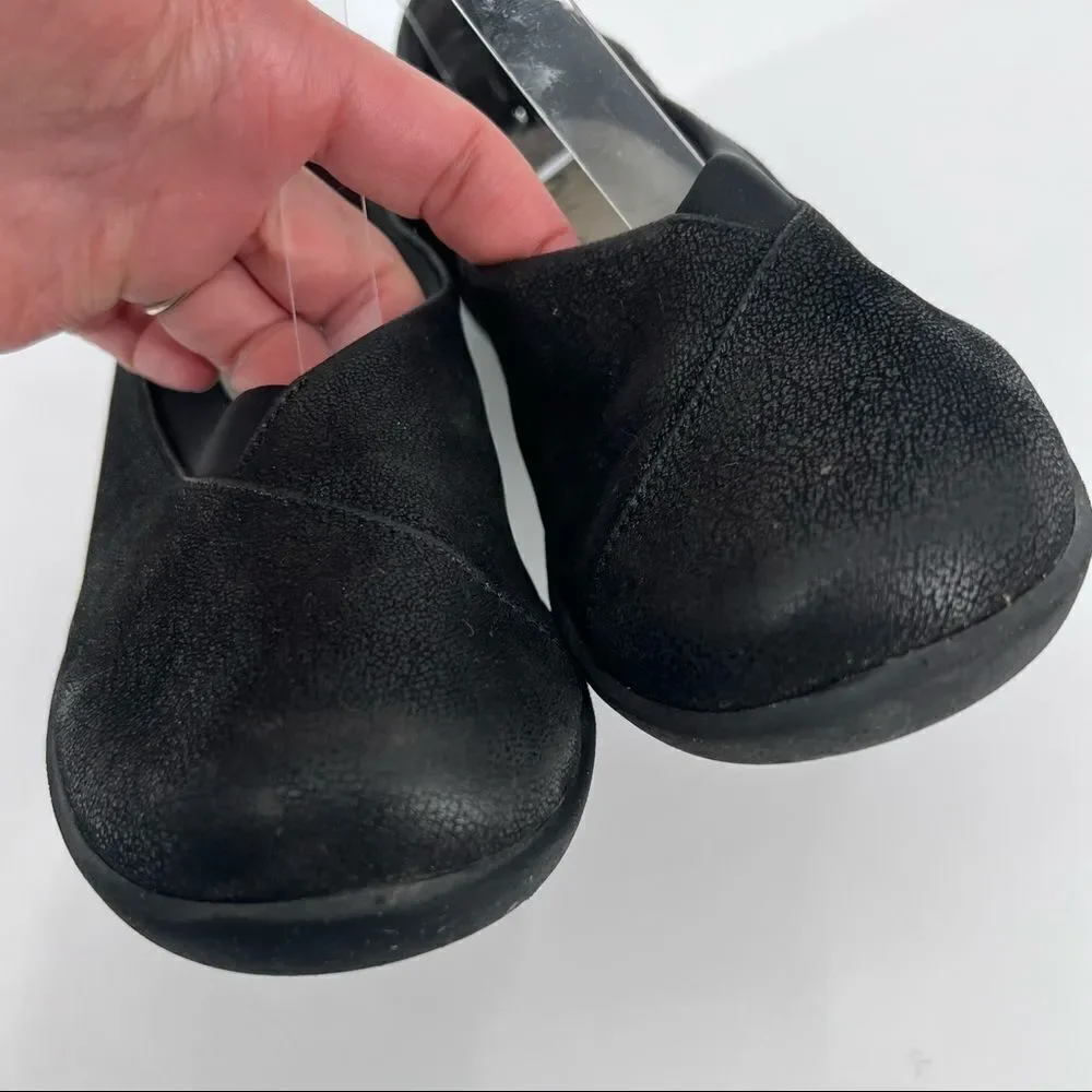 Clarks Sillian Holly‎ black flats slip on shoes Cloudsteppers size 7.5